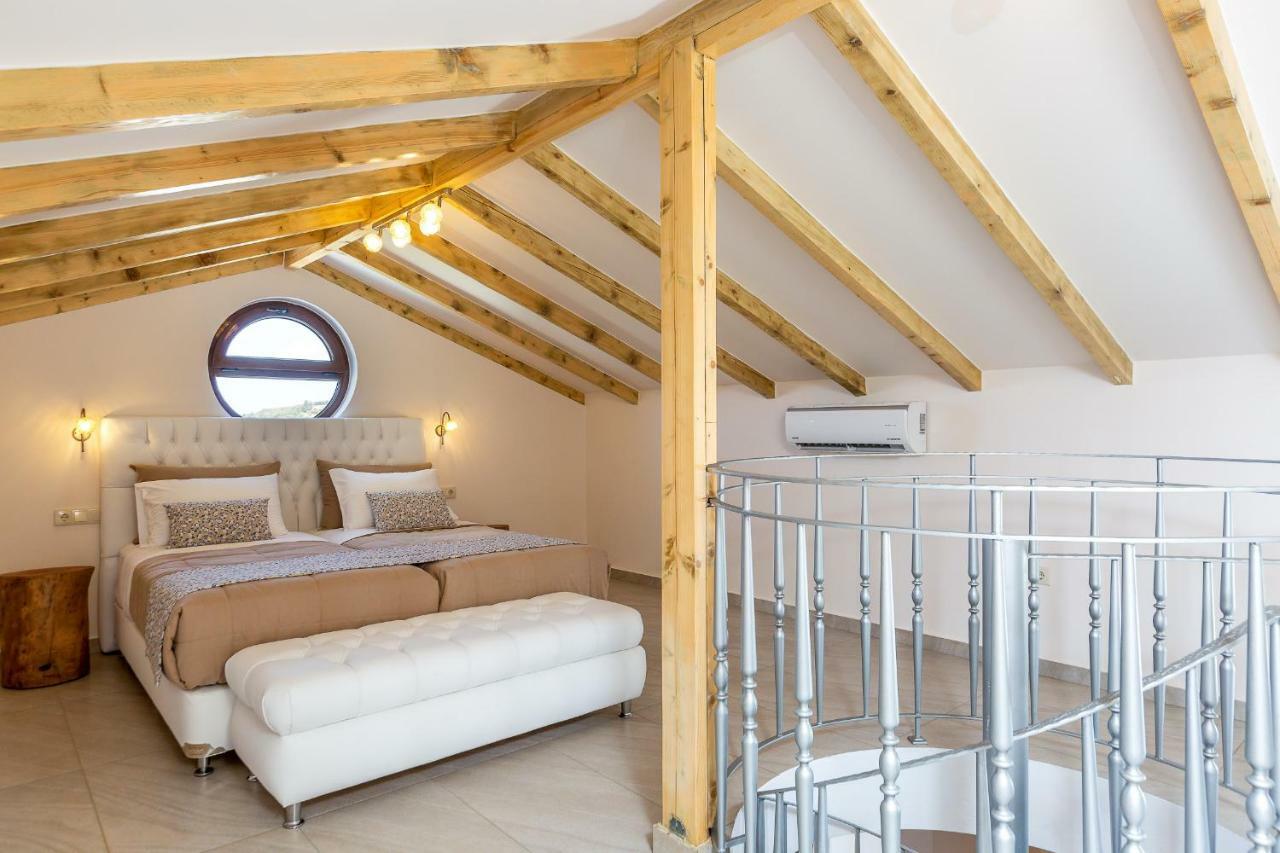 Ino Villa, Unique Group Gatherings, By Thinkvilla Perama  Eksteriør billede